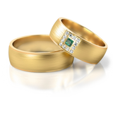 Roumee Trauringe "Emerald Embrace" in Gelbgold